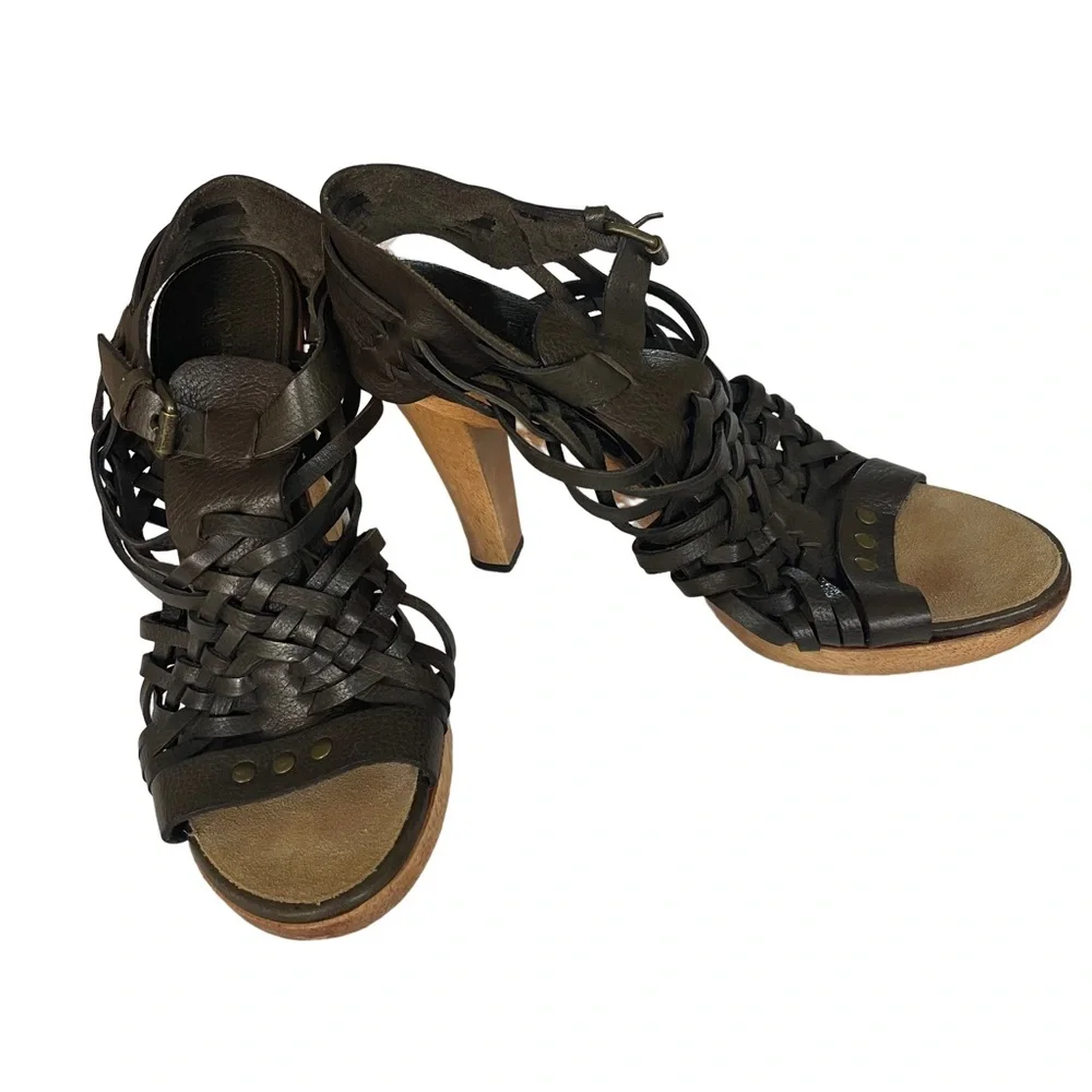 MICHAEL KORS Black Leather Hirachi Style Platform Heels size 8.5